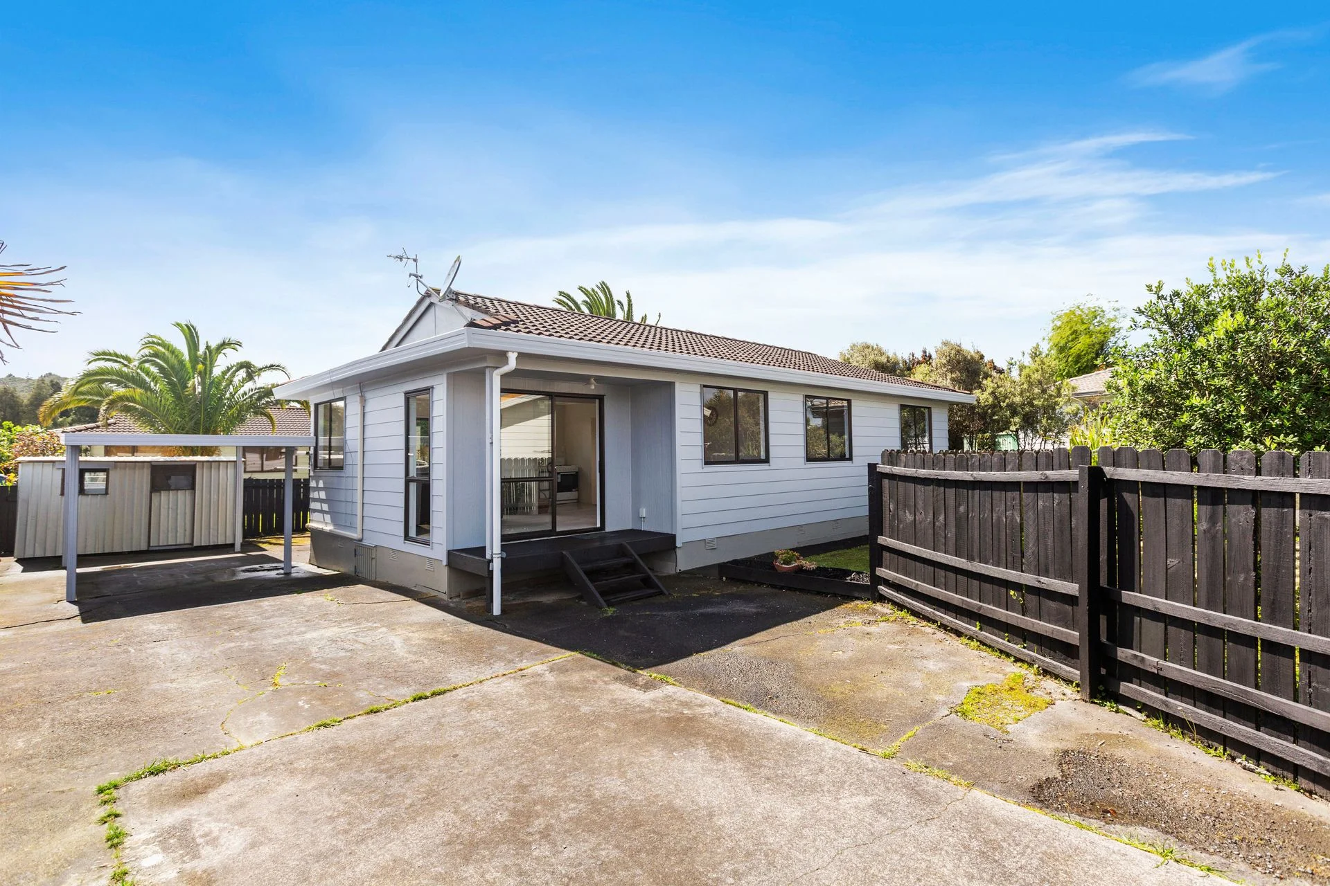 Fully Fenced, Refurbished 3-Bedroom Home in a Super Convenient Location