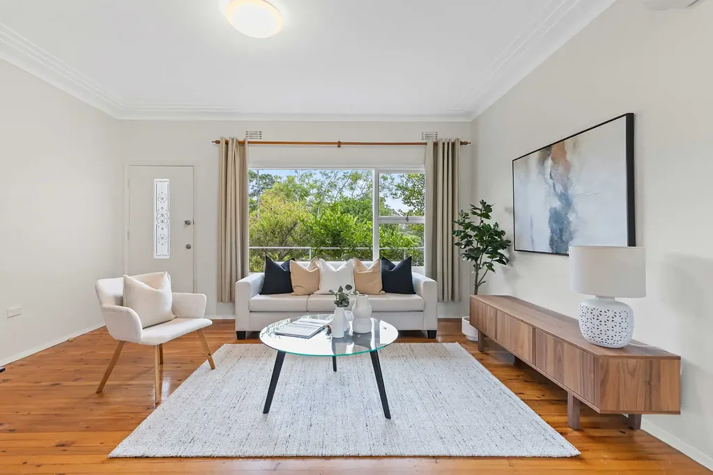 North Facing Family Home with Garden Maintenance Included