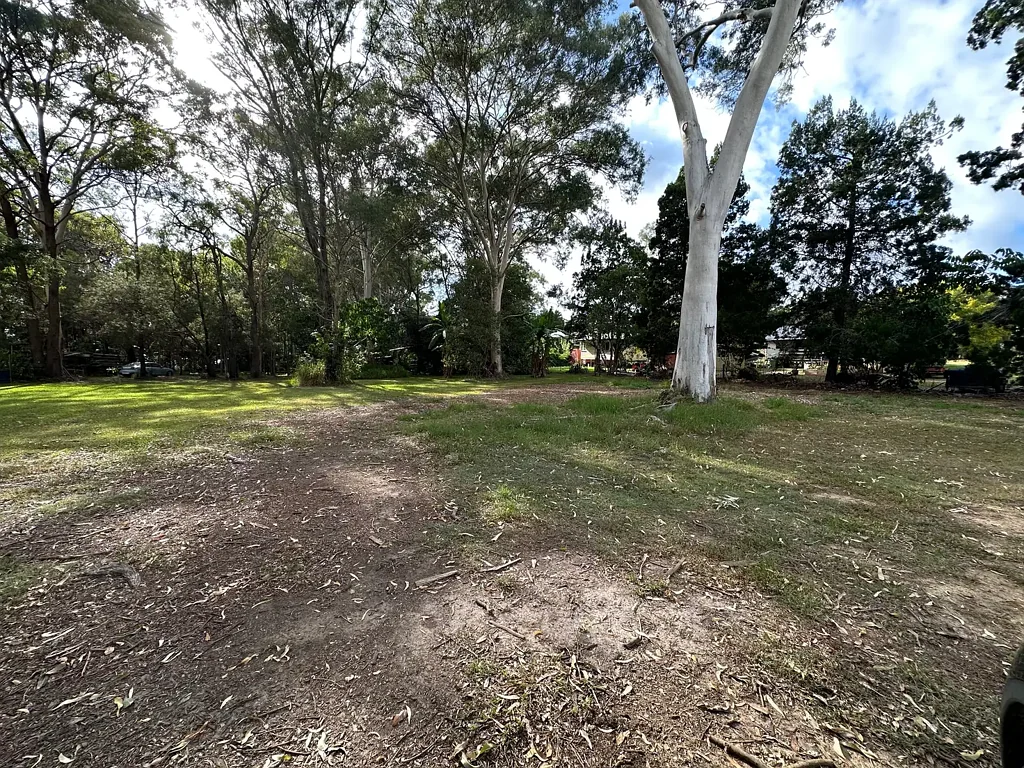 Macleay Island 海滨瑰宝 900平米阔地 宁静树荫环绕 岛屿生活方式 稀有海岛机遇 Tranquil Cul-de-Sac Living