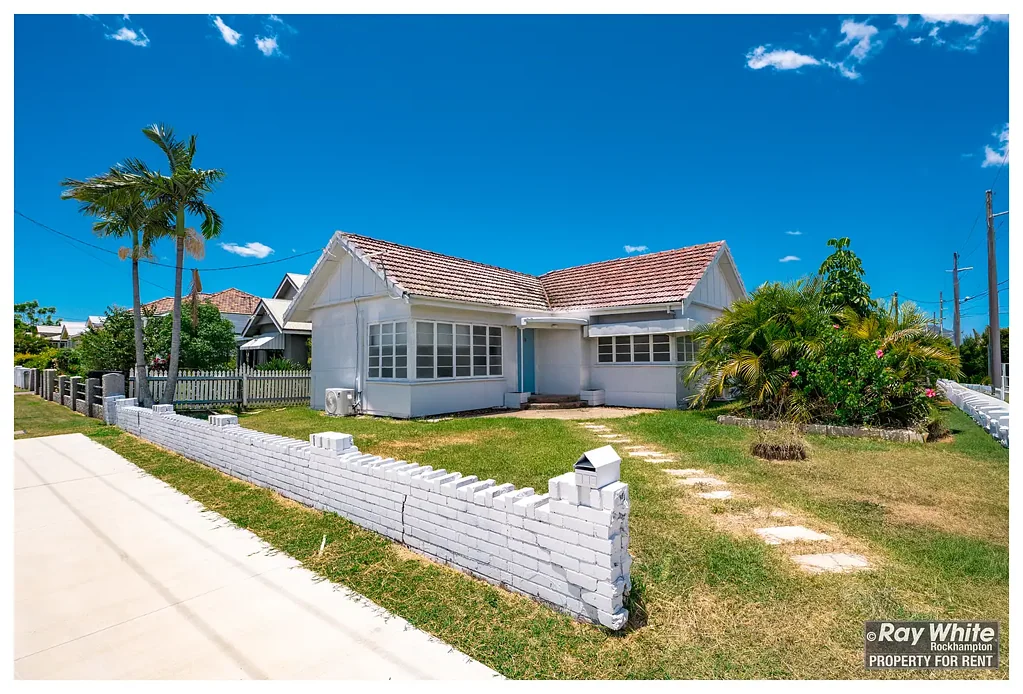 Gorgeous renovated cottage in a prime location