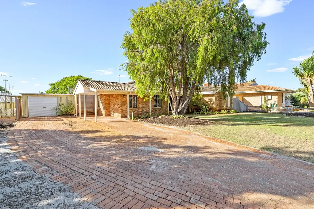 62 Mahogany Drive, Halls Head, WA 6210
