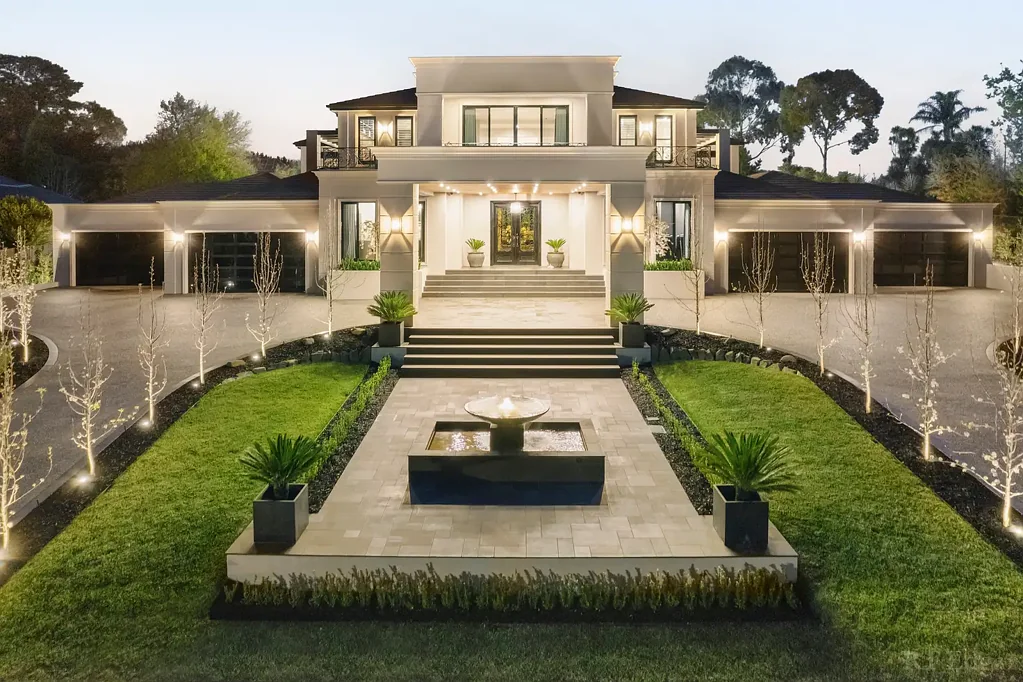 Donvale 5 Slaapkamer Luxury and Lifestyle on One Breathtaking Acre