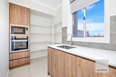 26 Glover Street, Mambourin, VIC 3024, 3 slaapkamers, 2 badkamers, House