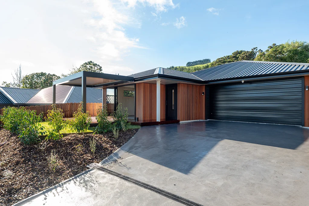 Kinloch 3房  Brand new build in prestigious Kinloch hills