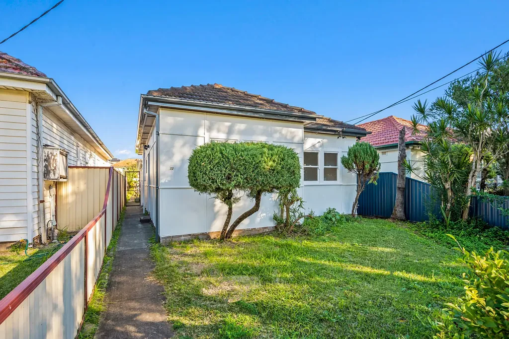Auburn 2ห้องนอน POSITION AND POTENTIAL - 334SQM BLOCK WITH REAR LANE ACCESS  - OPEN TO VIEW SATURDAY 10.45AM -11.15AM