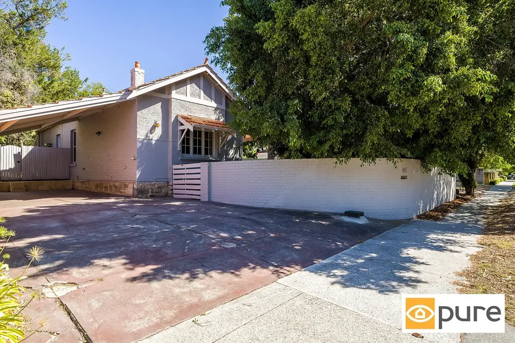 CHARMING 1930S CHARACTER COTTAGE IN PRIME NEDLANDS LOCATION