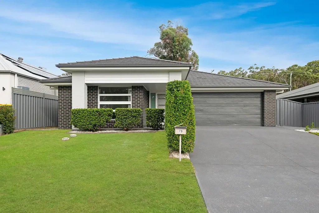 SPACIOUS FAMILY 4 BEDROOM HOME