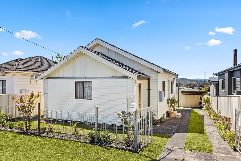 26 Bethlehem Street, Cringila, NSW 2502
