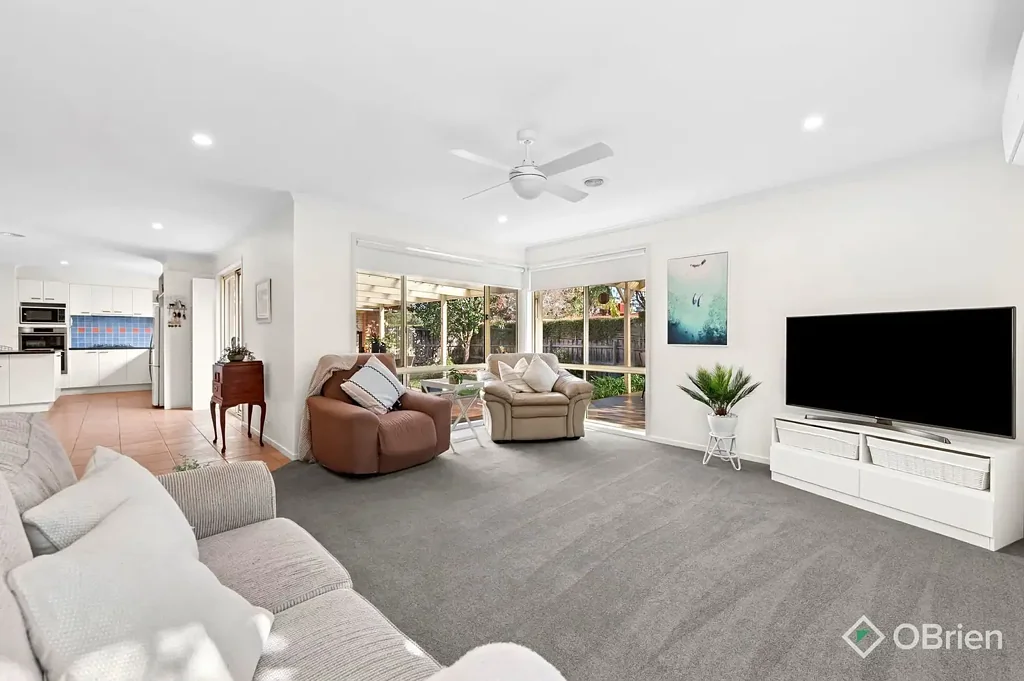 Somerville 4Moenga Grand proportions in an ideal location! Call to inspect anytime!