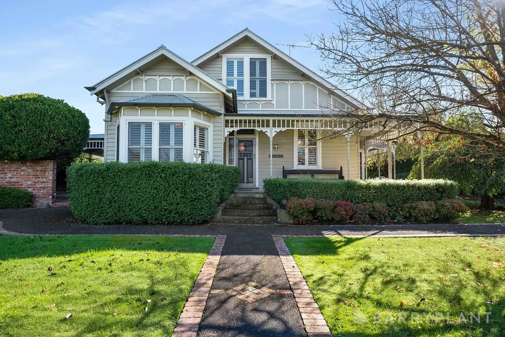 Beaconsfield 4ਬੈੱਡਰੂਮ Family Luxury on 2,417sqm in Beaconsfield Best Pocket