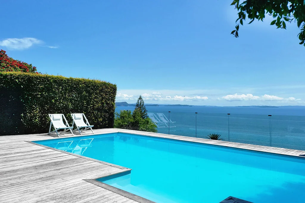 Stanmore Bay 3Zimmer Elevated Coastal Luxury. Uninterrupted Sea Views.