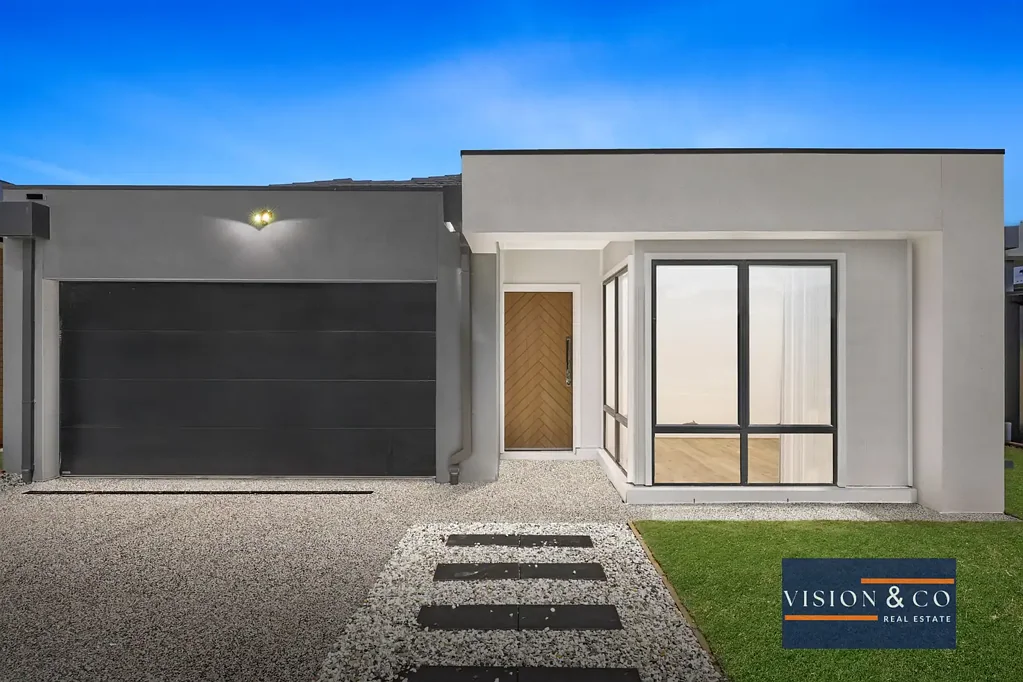 Beveridge 4ਬੈੱਡਰੂਮ Brand New Luxury Home Beside the Golf Course | Double Living | Double Ensuite | Full Turnkey Finish!