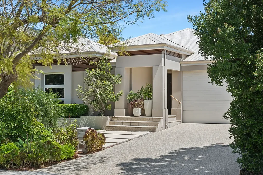 25 Crawshaw Crescent, Manning, WA 6152