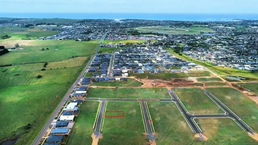 Warrnambool  Titled Building Block!