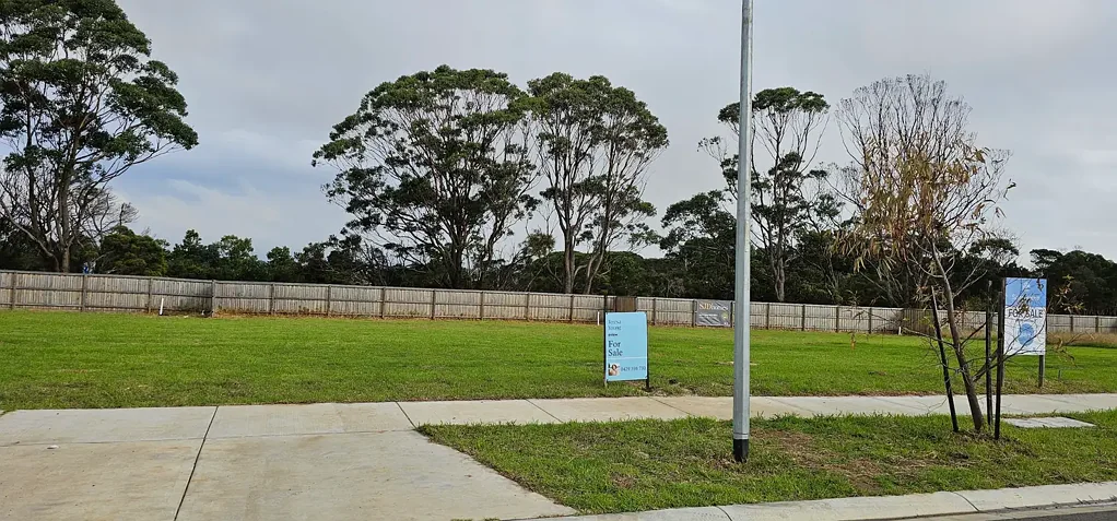 Cowes Bargain Buy! Land Sale!
