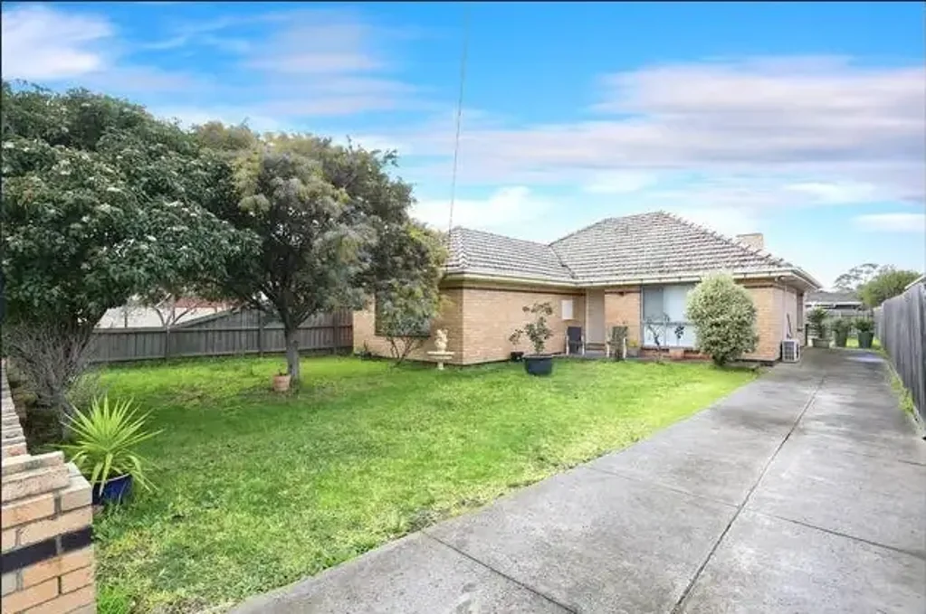 Comfortable & Convenient Living near  Keilor Downs Plaza