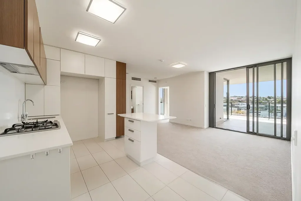 Nundah 2房 Nundah 社区现代公寓，坐拥开阔视野 Modern Nundah village apartment with horizon outlook