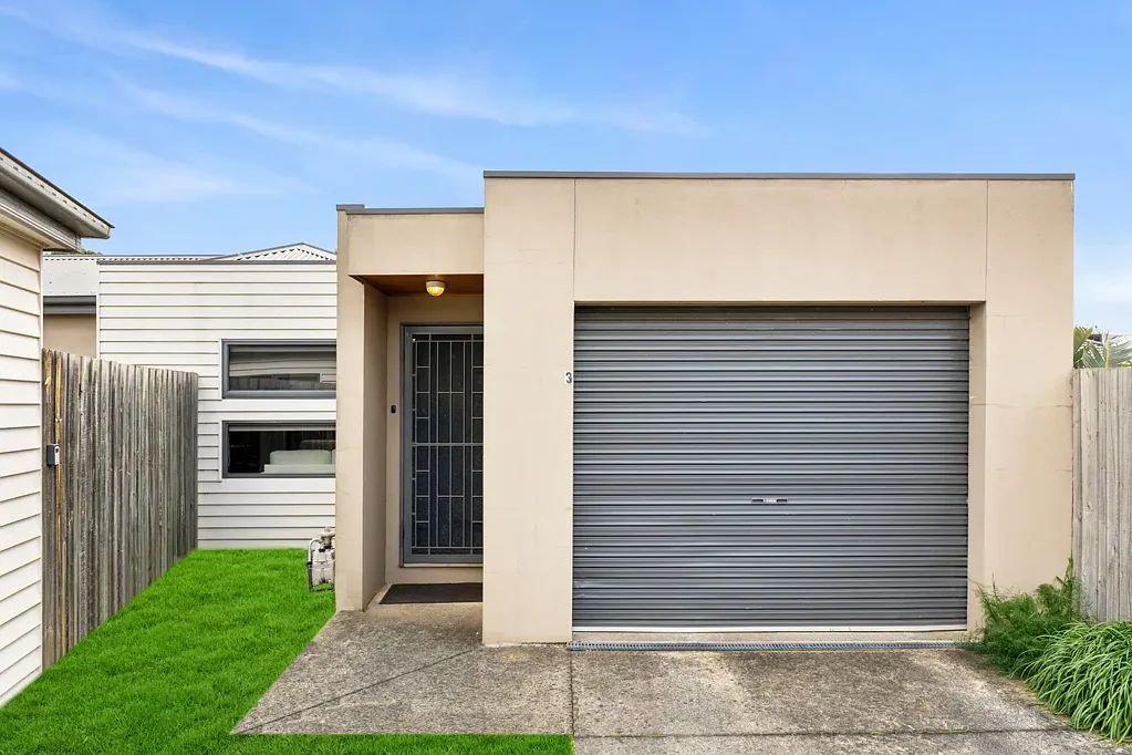 3/20 Senior Court, Highton, VIC 3216