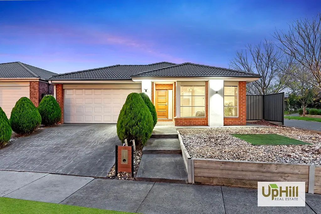 Designed to Perfection in the Hearty Selandra Rise Estate!