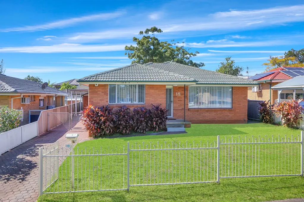 15 Molonglo Road, Seven Hills, NSW 2147