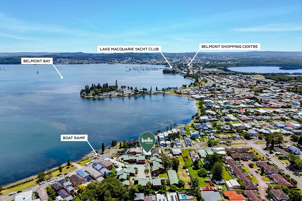 Marks Point 2બેડરૂમ Sophisticated Retreat Steps from the Lake