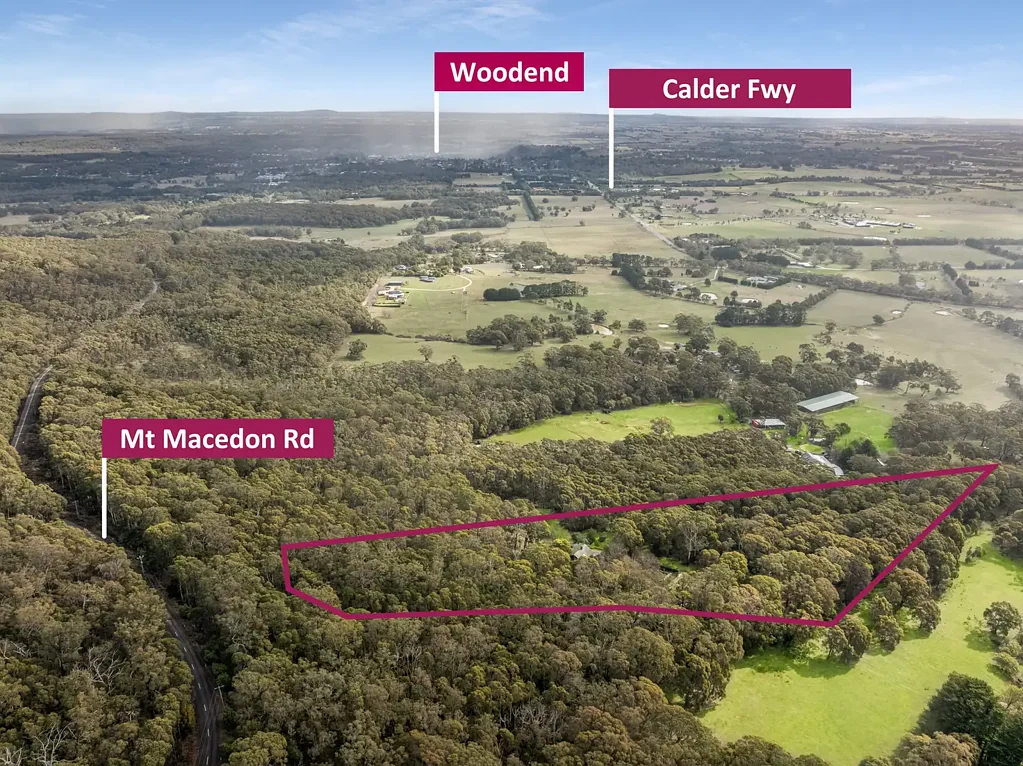 Mount Macedon 4ਬੈੱਡਰੂਮ Dual Living, Acreage & Character in a Breath taking Macedon Setting in a Brilliant Location.