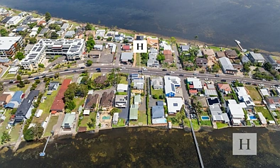Toukley 4બેડરૂમ Dual Living - Absolute Waterfront - North Facing