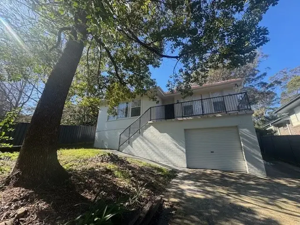 Beautiful Family Home, great location tucked away from the busyness of New Lambton Heights!