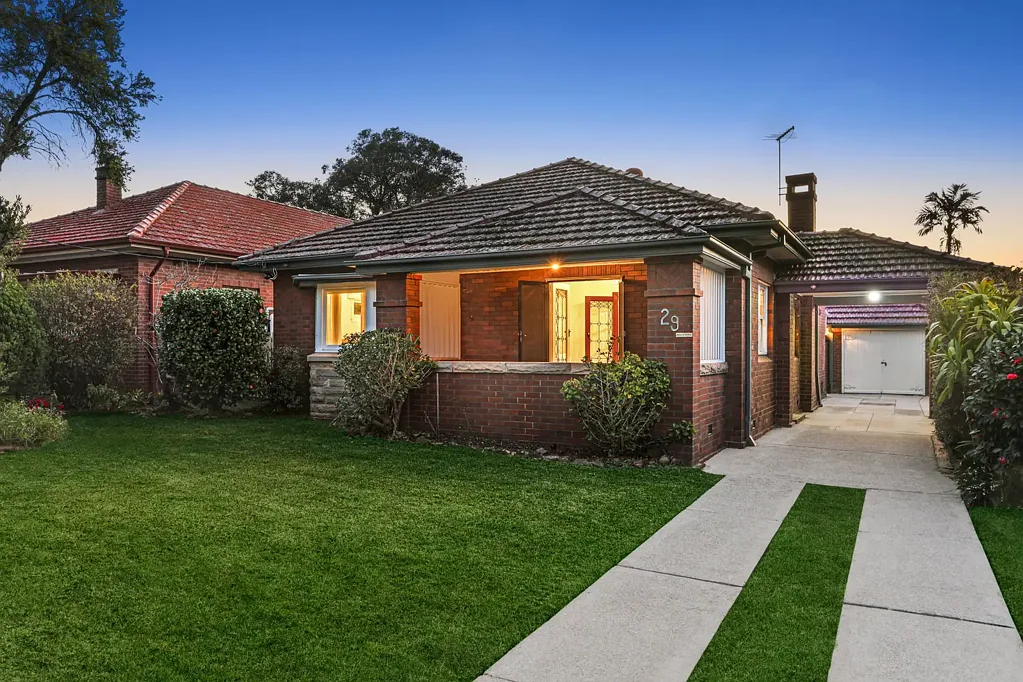 Strathfield 4ਬੈੱਡਰੂਮ Elegant family sanctuary in a prestigious pocket