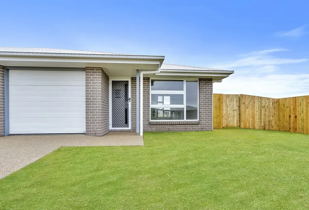Modern 2-Bedroom Duplex in The Pines