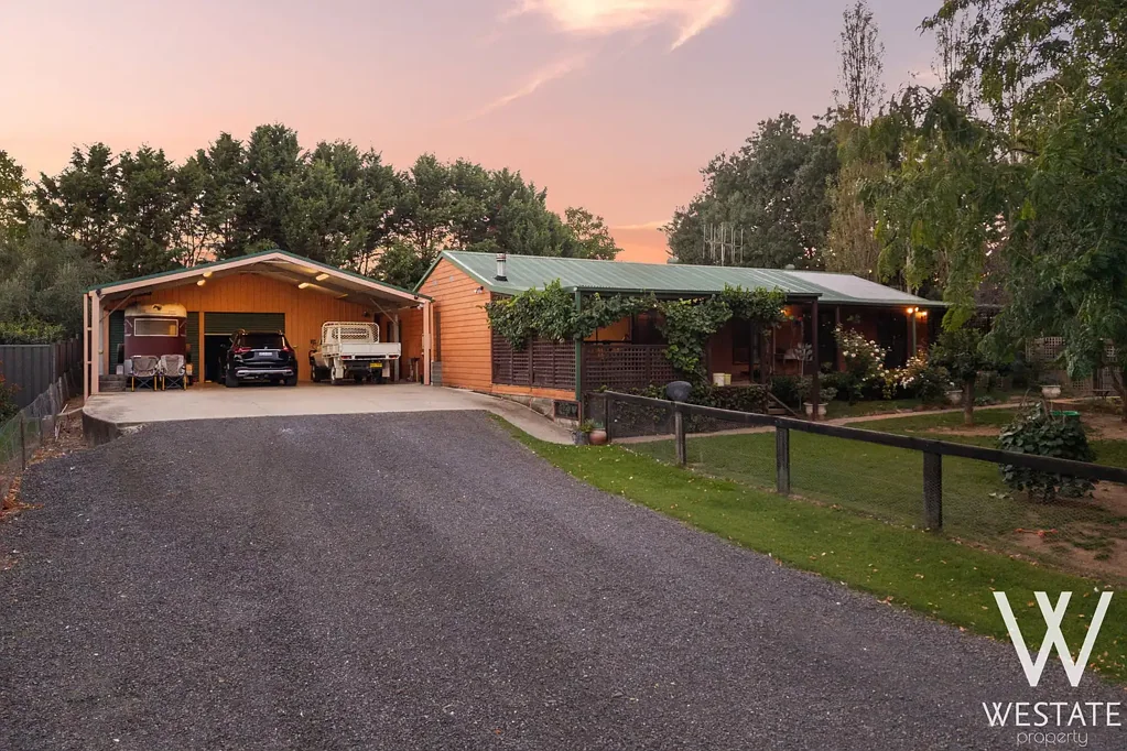 13A Macquarie Street, West Bathurst, NSW 2795