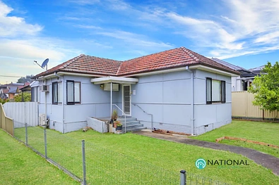 63 Pendle Way, Pendle Hill, NSW 2145, 4 phòng ngủ, 1 phòng tắm, House