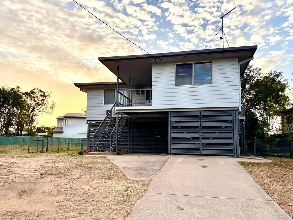 2 BEETSON Street, Moranbah, QLD 4744