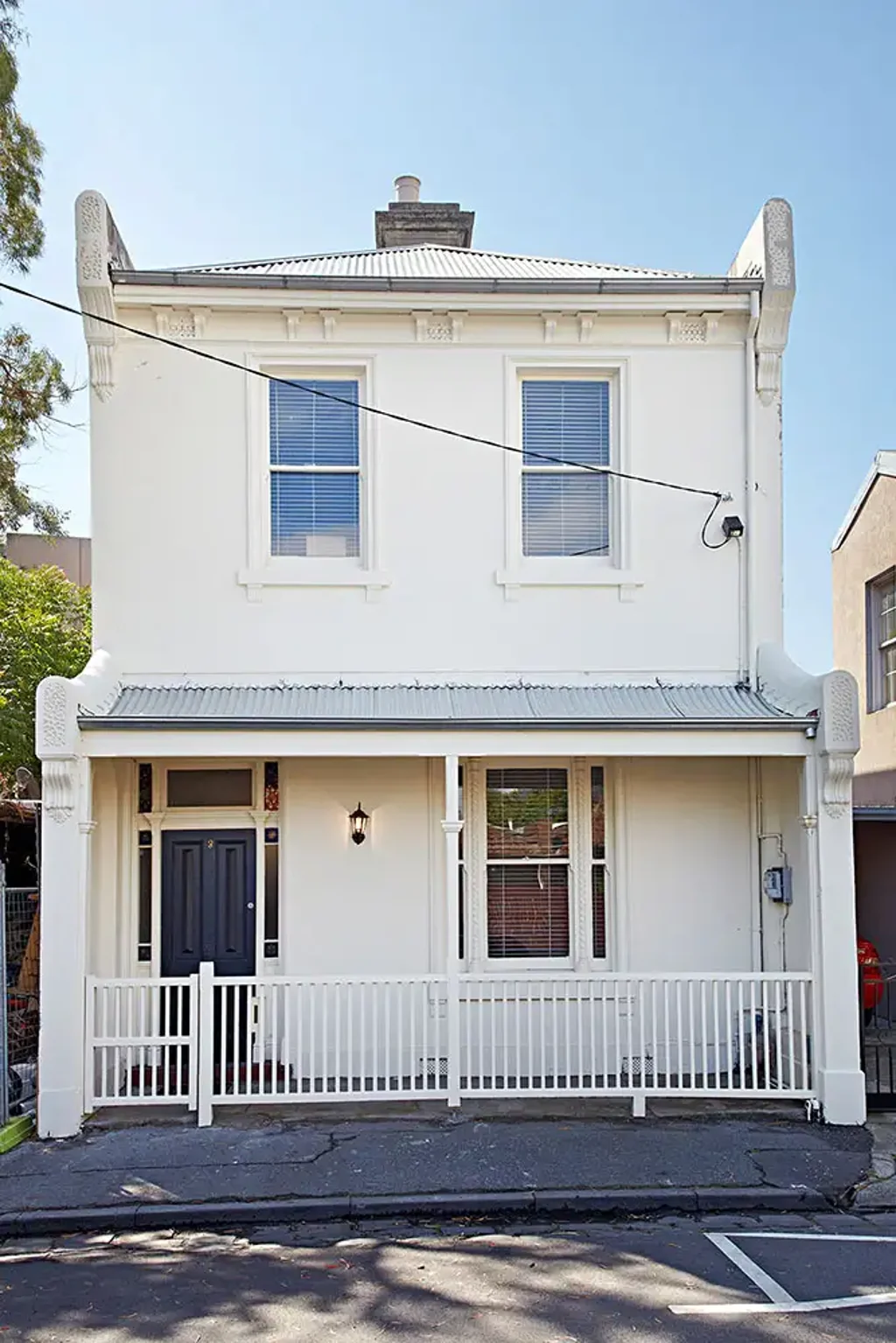 Amazing location on quiet street 13 min walk to St Kilda Beach