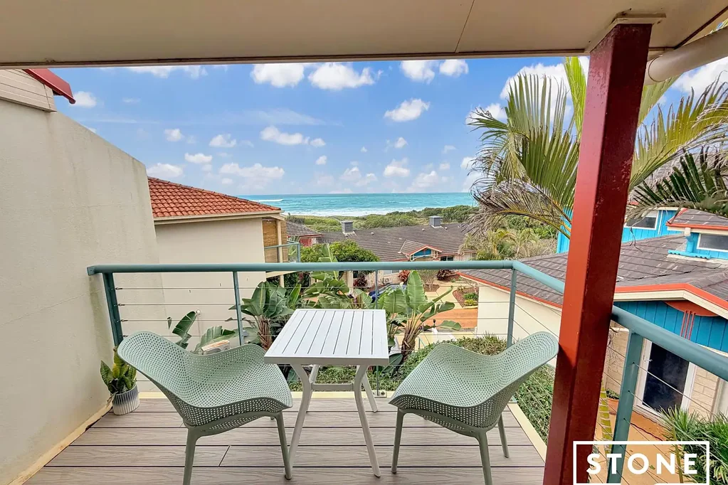 Fully furnished beachside townhouse with ocean views