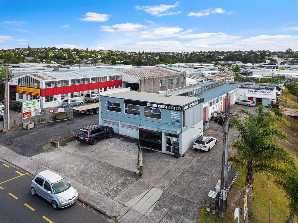 Wairau Valley Road front and refurbished on Hillside