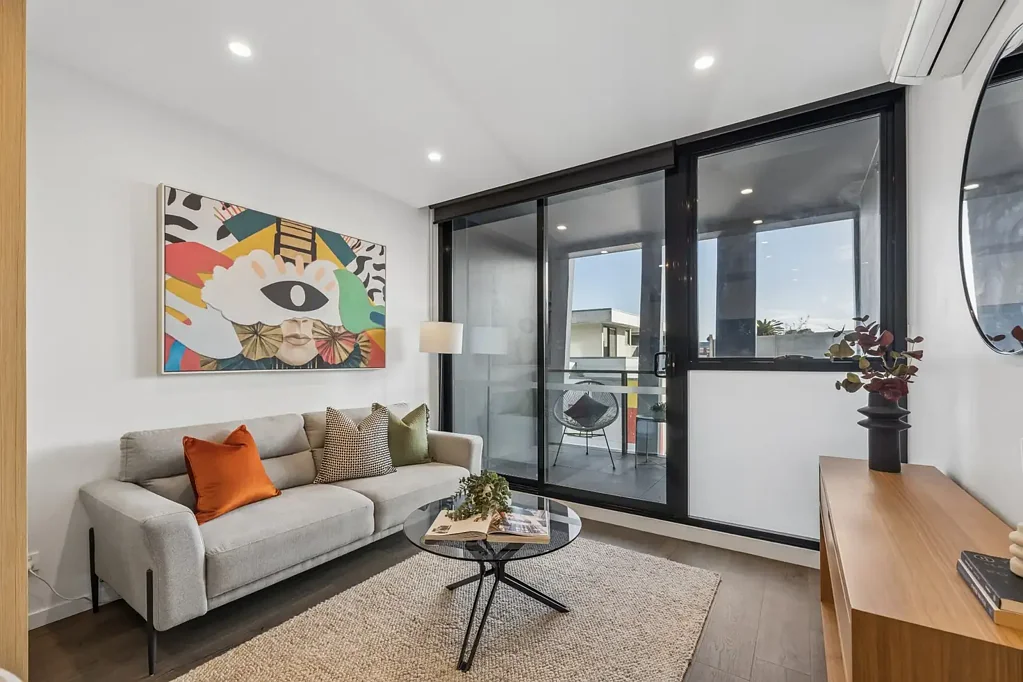 Collingwood 2 Bedroom Contemporary Inner-City Living in the Heart of Collingwood