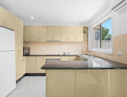 26A Beemera St, Fairfield Heights, South Western Suburbs, 3 Schlafzimmer, 2 Badezimmer, Apartment