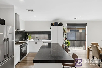 7 Marl Way, Piara Waters, WA 6112, 4 slaapkamers, 2 badkamers, House