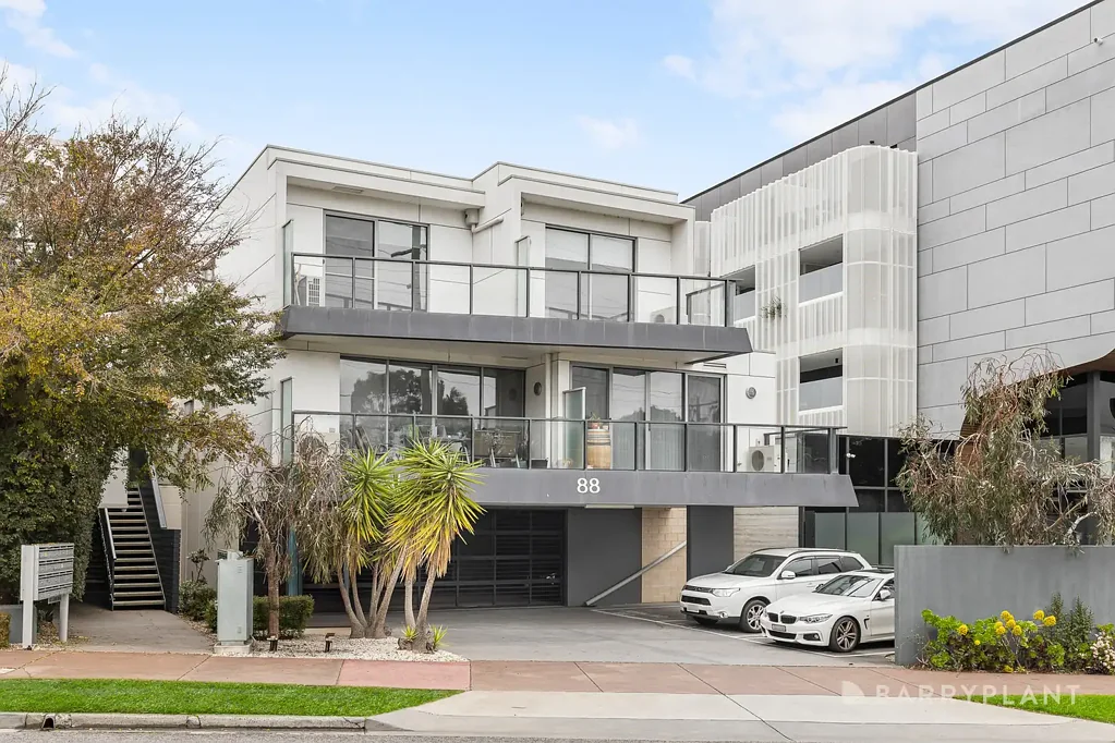 Mordialloc 2ห้องนอน A Leafy Top-Floor Retreat with Stunning Golf Course Views