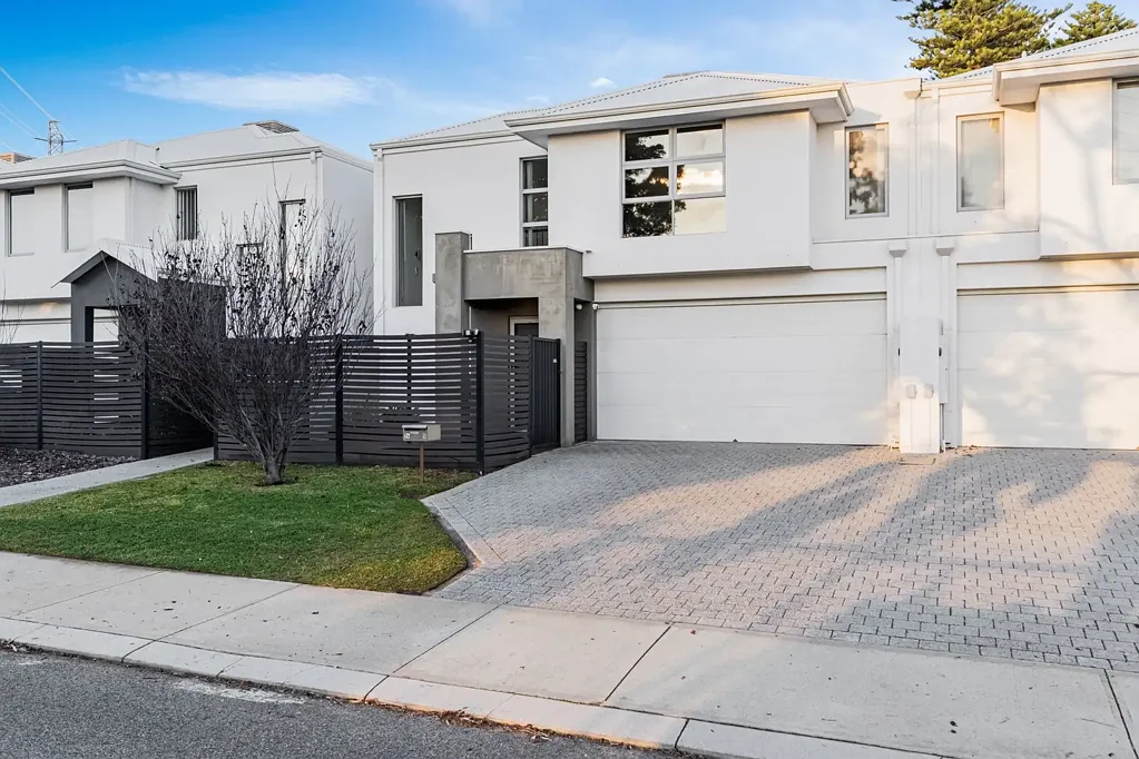 Well appointed family home.