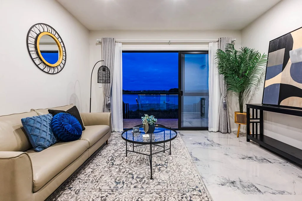 Don't miss the perfect waterfront views for rent!