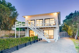 91 Pacific Parade, Army Bay