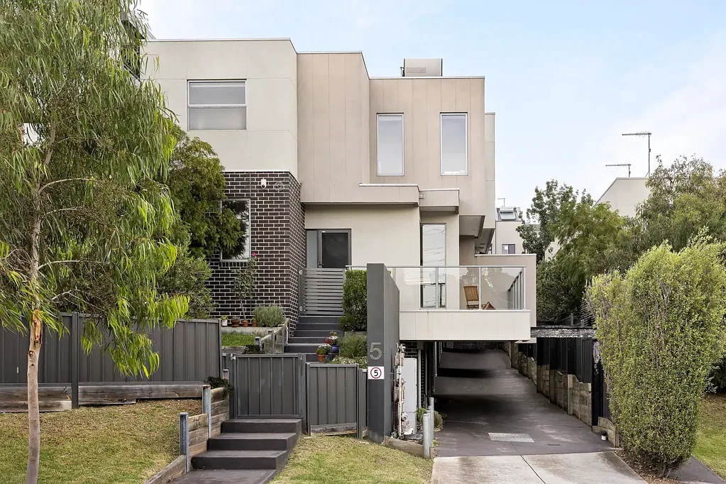 1/5 Fawkner Road, Pascoe Vale, VIC 3044