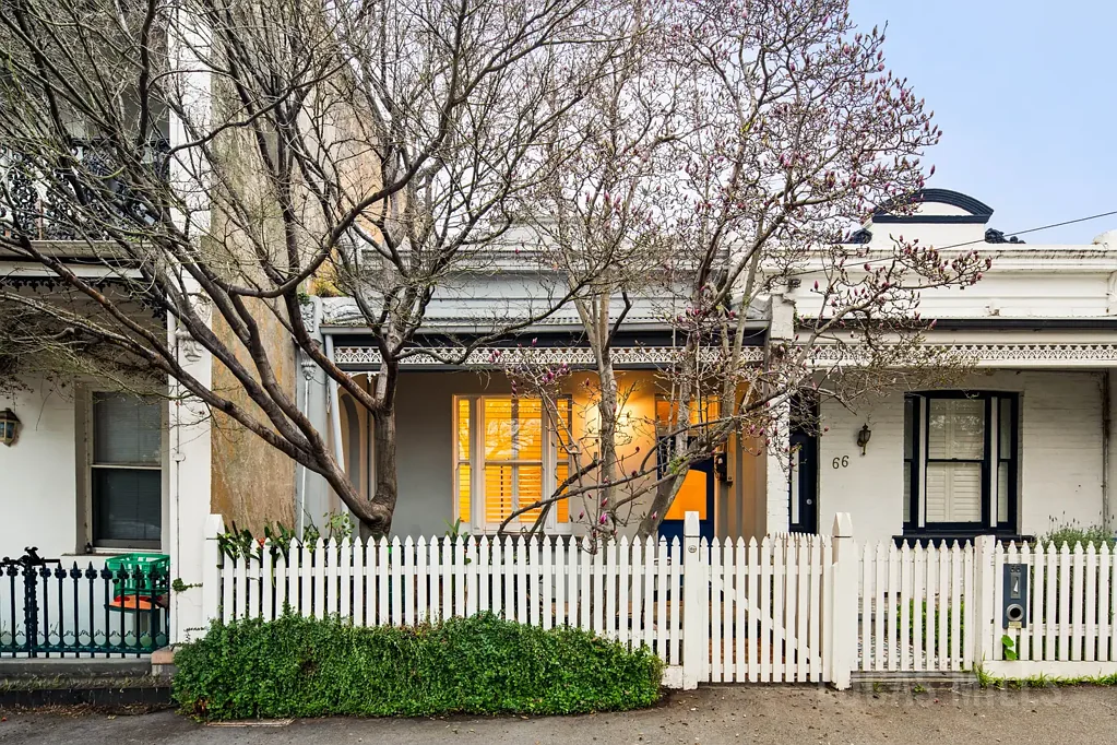 North Melbourne 3Habitaciones Extended Elegance with a Rare Rooftop Surprise