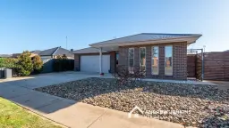 24 Dudley Park Lane, Cobram