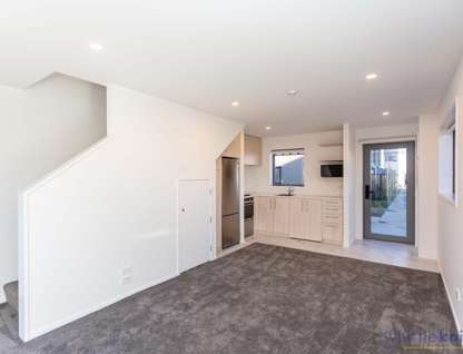 66b Wharenui Road, Upper Riccarton, Canterbury, 2房, 2浴, 城市屋