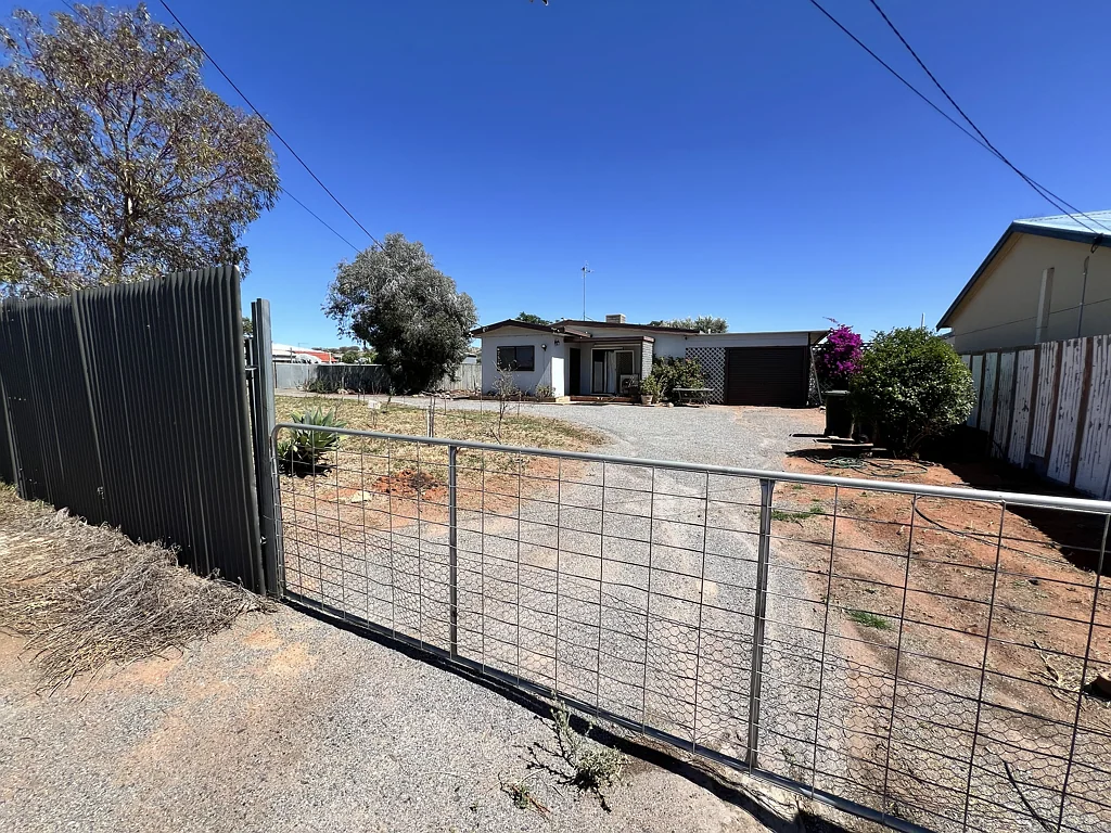 64 Wills Street, Broken Hill, NSW 2880