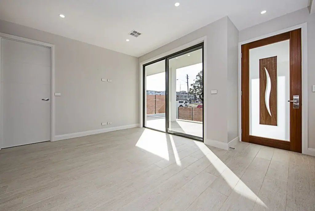 Luxury Three-Bedroom Townhouse in a Prime Location