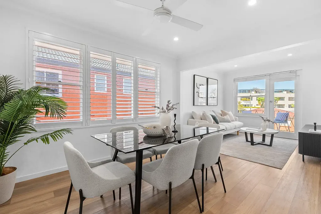 Randwick 2 Slaapkamer Light-Filled Top-Floor Apartment in Boutique Block of Just 9